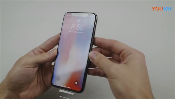 iPhone X暴虐测试：尖刀、大锤轮番狂殴 结果惨烈