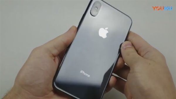 iPhone X暴虐测试：尖刀、大锤轮番狂殴 结果惨烈